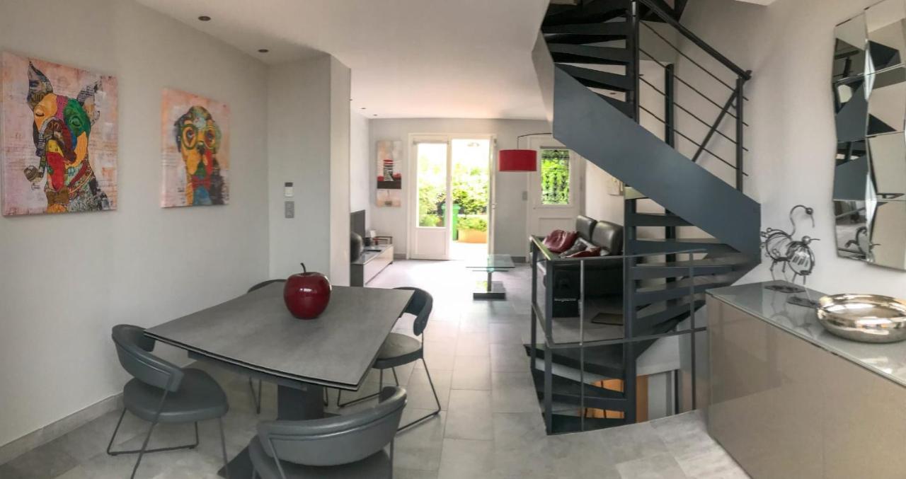 Charming Townhouse With Garden In The City Of Love Paris Exterior photo